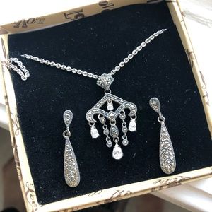 Gray Earrings and Necklace Set